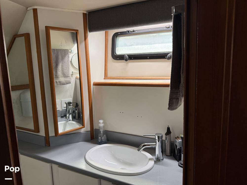Slide: The Image of Carver Californian 45 Aft Cabin Motoryacht 1990 - 15249570