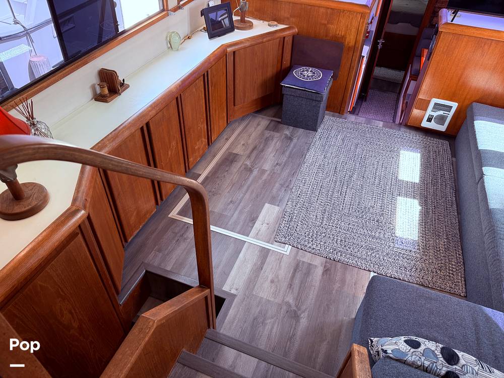 Slide: The Image of Carver Californian 45 Aft Cabin Motoryacht 1990 - 15249515