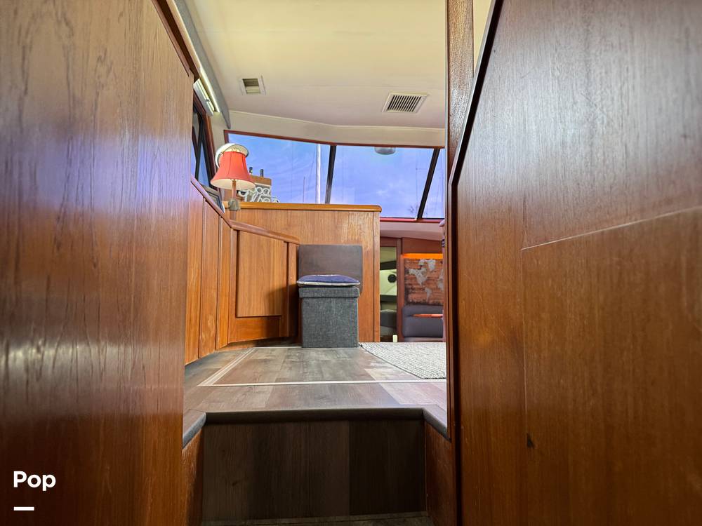 Slide: The Image of Carver Californian 45 Aft Cabin Motoryacht 1990 - 15249580