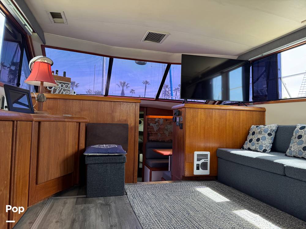 Slide: The Image of Carver Californian 45 Aft Cabin Motoryacht 1990 - 15249583