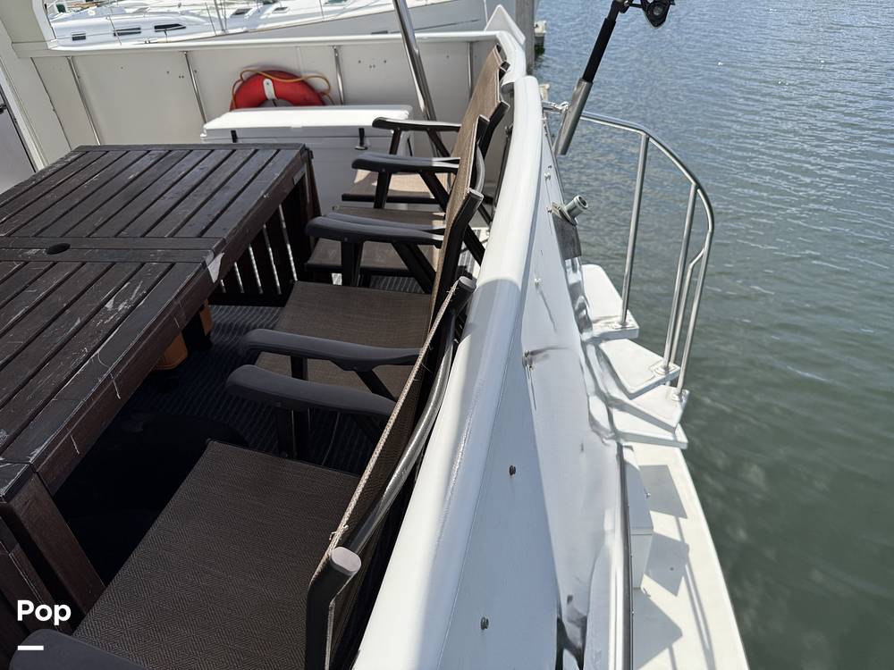 Slide: The Image of Carver Californian 45 Aft Cabin Motoryacht 1990 - 15249585