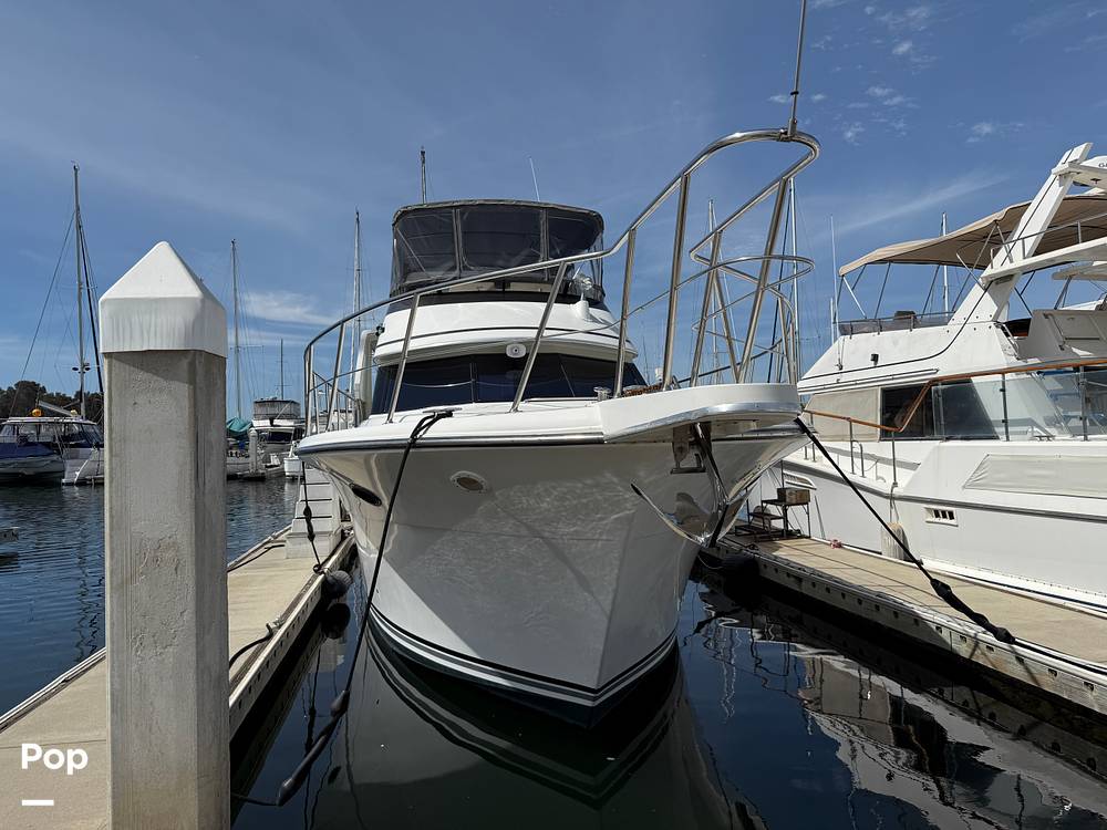 Slide: The Image of Carver Californian 45 Aft Cabin Motoryacht 1990 - 15249635