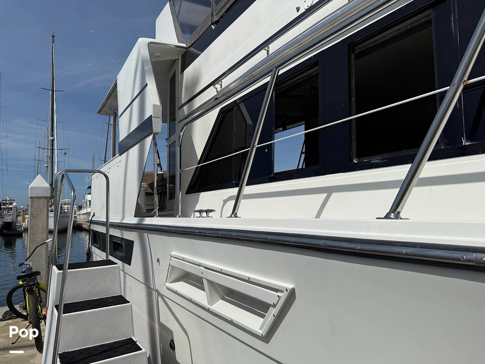 Slide: The Image of Carver Californian 45 Aft Cabin Motoryacht 1990 - 15249651