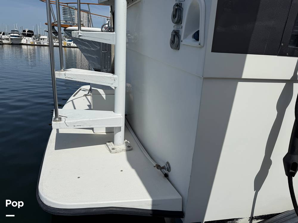 Slide: The Image of Carver Californian 45 Aft Cabin Motoryacht 1990 - 15249655