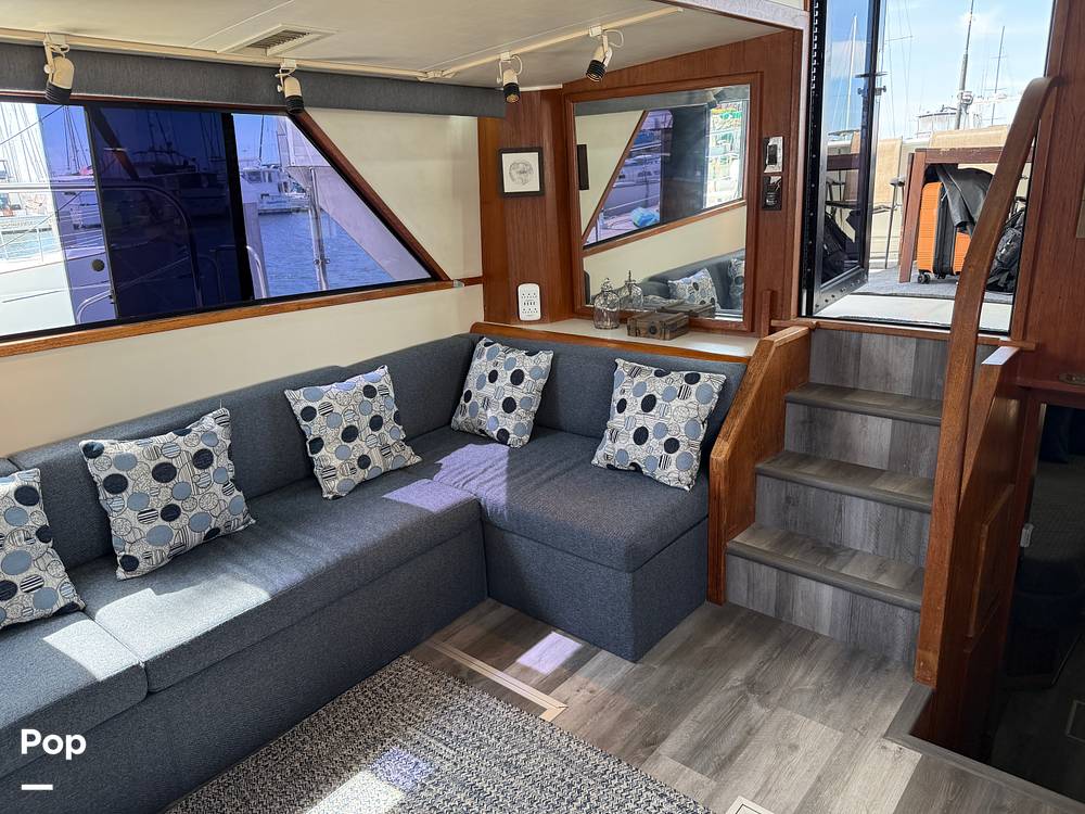 Slide: The Image of Carver Californian 45 Aft Cabin Motoryacht 1990 - 15249520