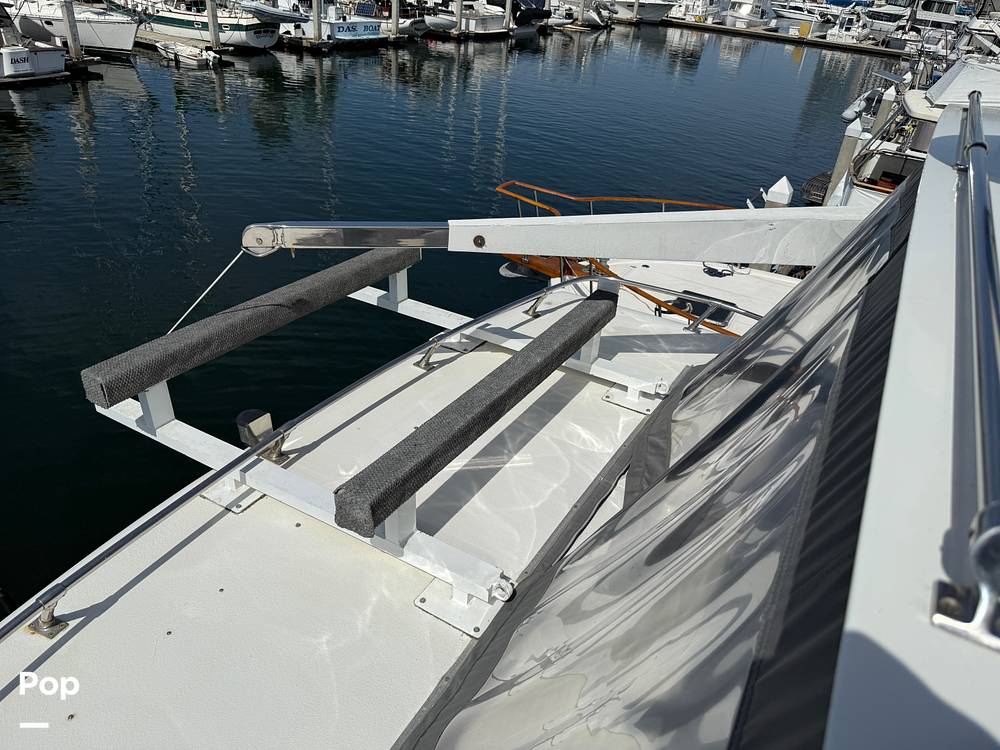 Slide: The Image of Carver Californian 45 Aft Cabin Motoryacht 1990 - 15255332