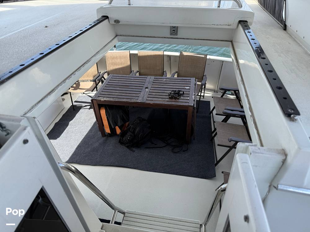 Slide: The Image of Carver Californian 45 Aft Cabin Motoryacht 1990 - 15255337
