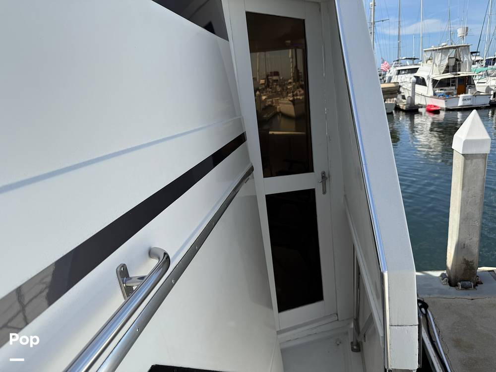 Slide: The Image of Carver Californian 45 Aft Cabin Motoryacht 1990 - 15255354