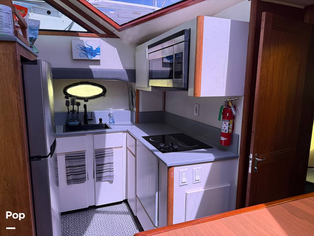 Slide: The Image of Carver Californian 45 Aft Cabin Motoryacht 1990 - 15249528
