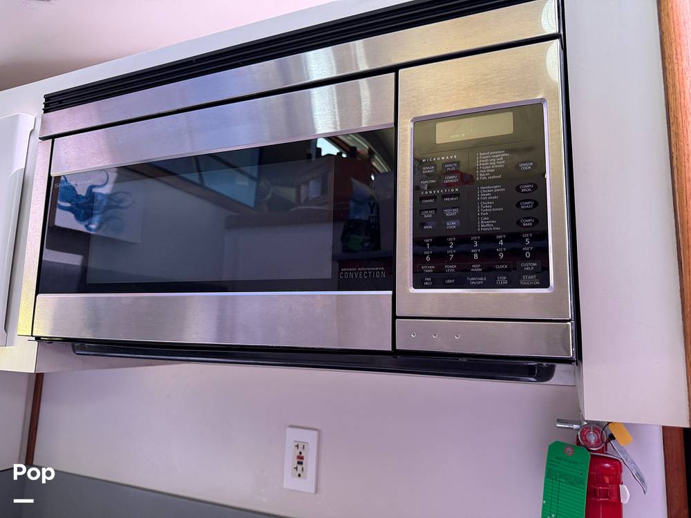 Slide: The Image of Carver Californian 45 Aft Cabin Motoryacht 1990 - 15249530