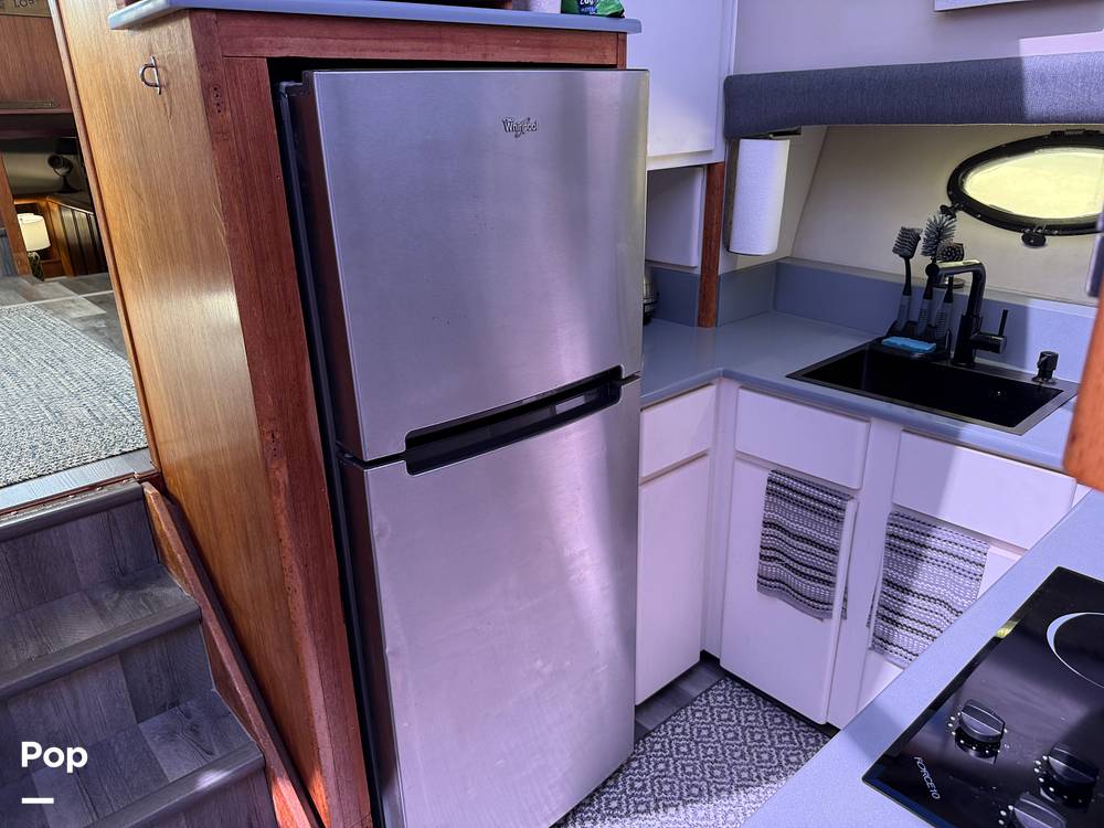 Slide: The Image of Carver Californian 45 Aft Cabin Motoryacht 1990 - 15249536