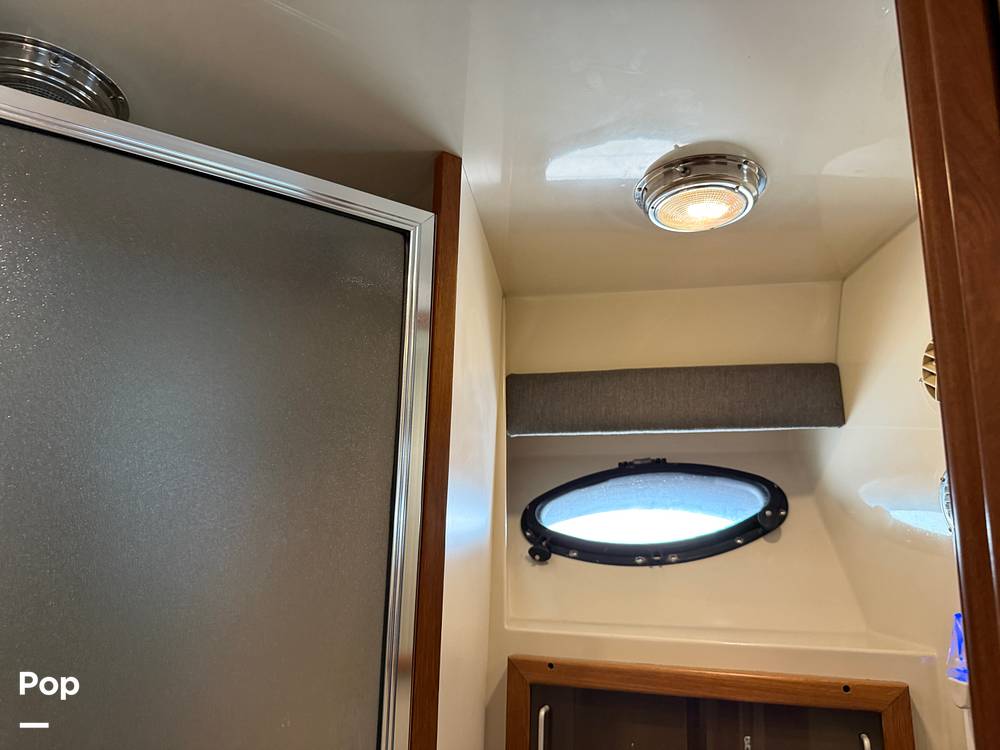 Slide: The Image of Carver Californian 45 Aft Cabin Motoryacht 1990 - 15249551