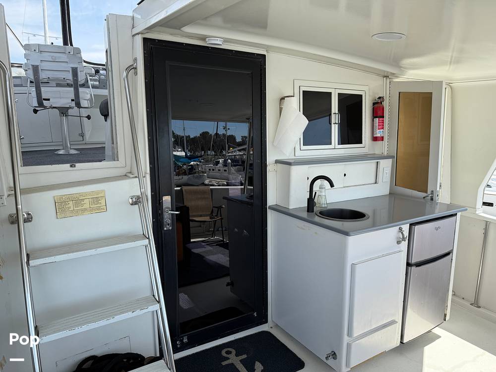 Slide: The Image of Carver Californian 45 Aft Cabin Motoryacht 1990 - 15249509