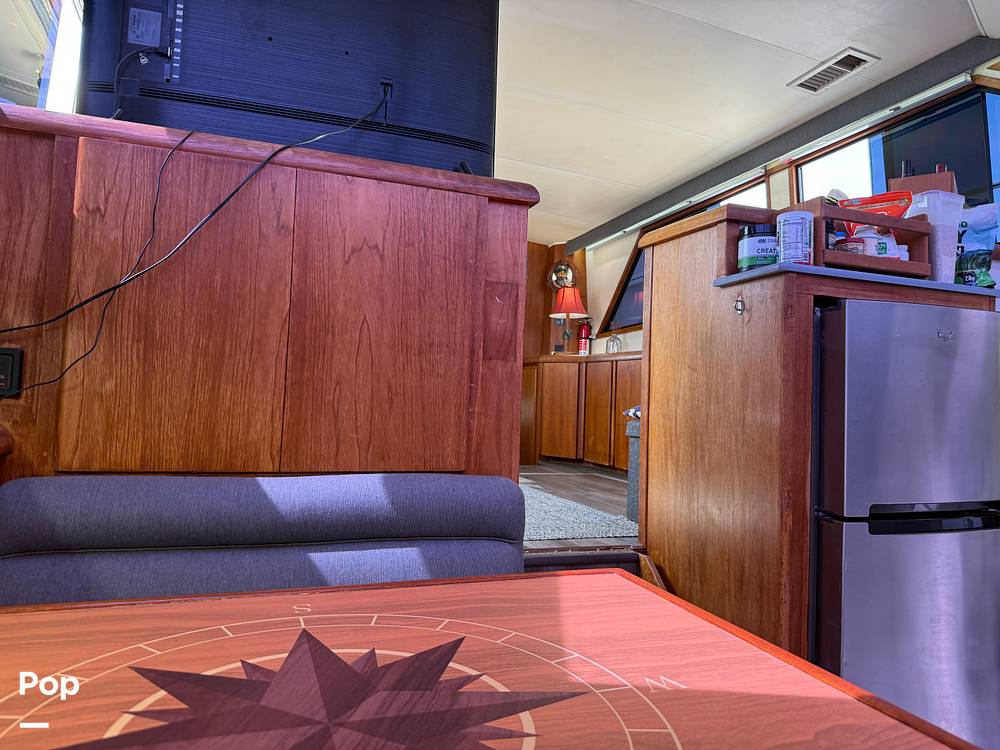 Slide: The Image of Carver Californian 45 Aft Cabin Motoryacht 1990 - 15249554