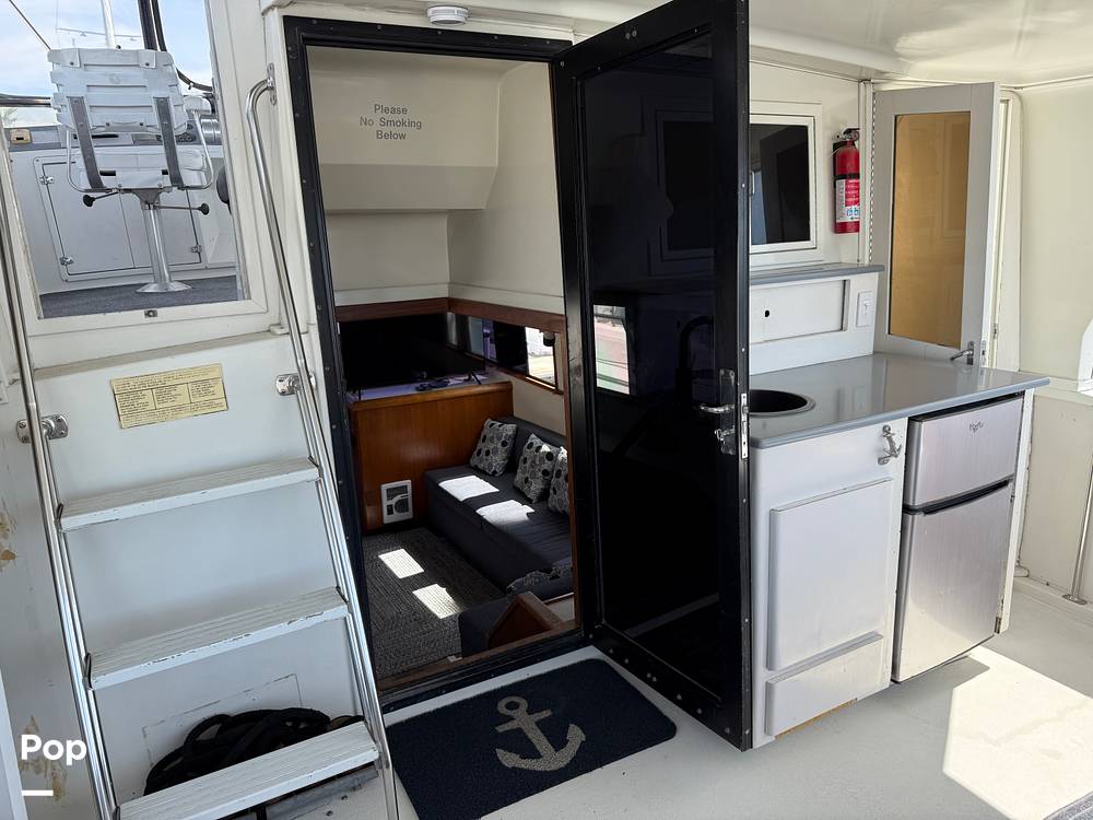 Slide: The Image of Carver Californian 45 Aft Cabin Motoryacht 1990 - 15249510