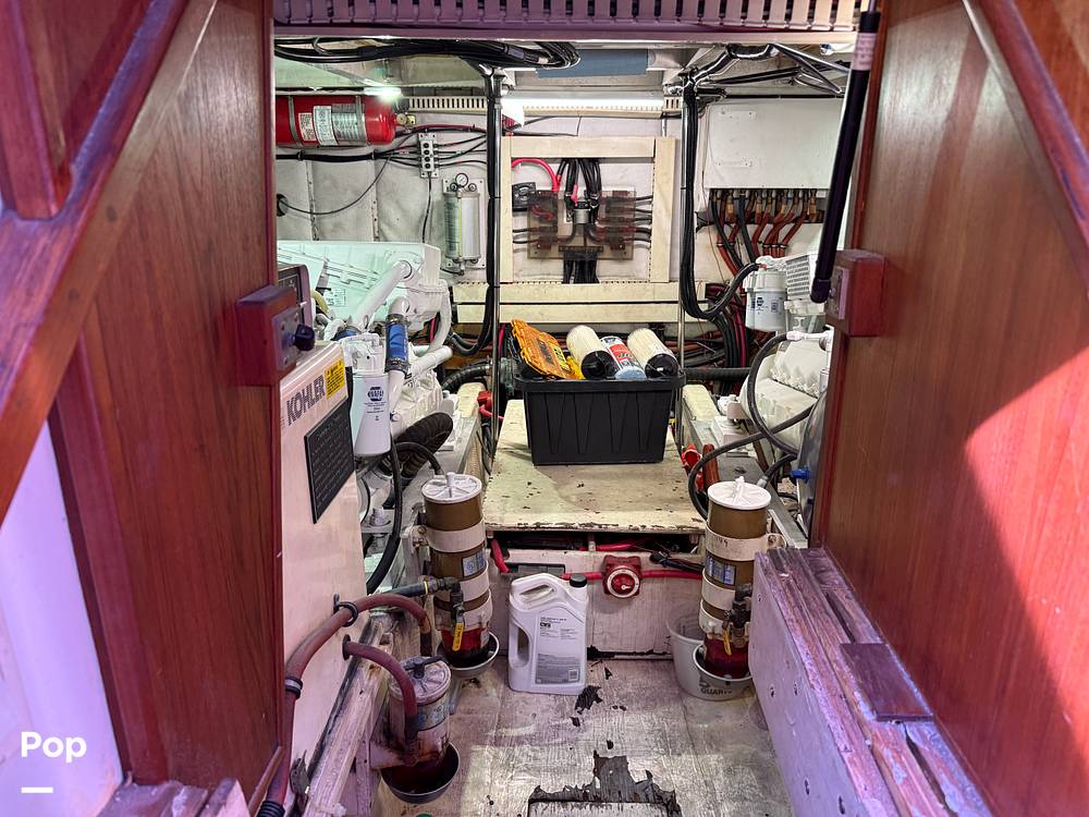 Slide: The Image of Carver Californian 45 Aft Cabin Motoryacht 1990 - 15249590