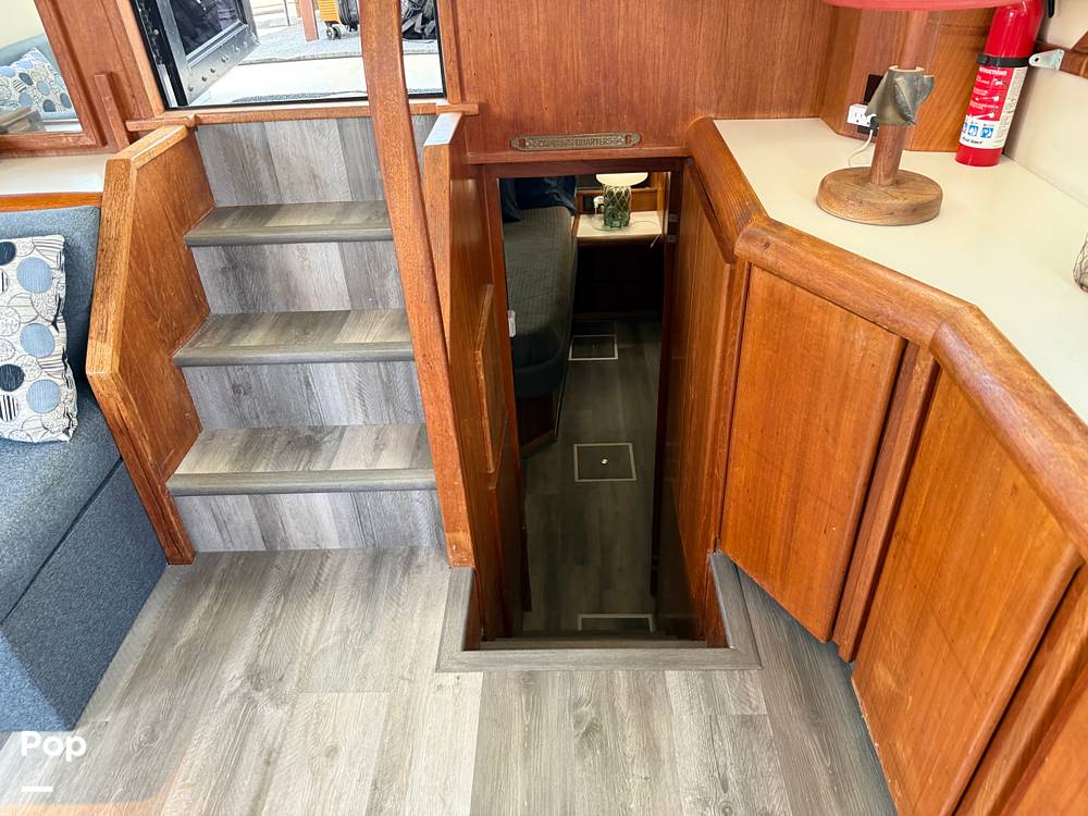 Slide: The Image of Carver Californian 45 Aft Cabin Motoryacht 1990 - 15249558