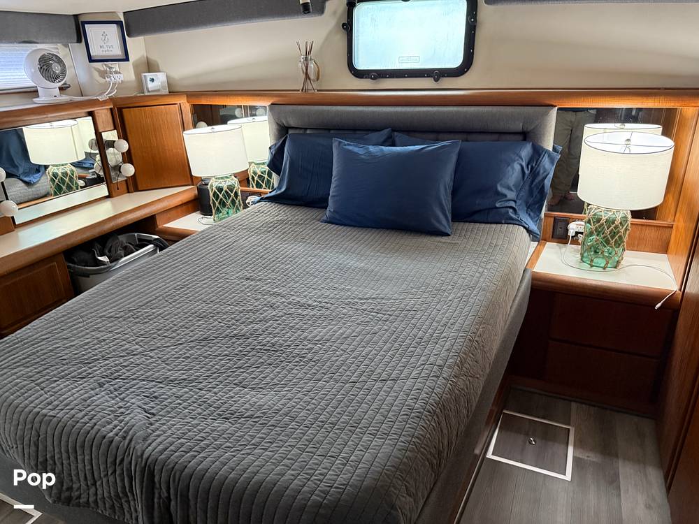 Slide: The Image of Carver Californian 45 Aft Cabin Motoryacht 1990 - 15249562