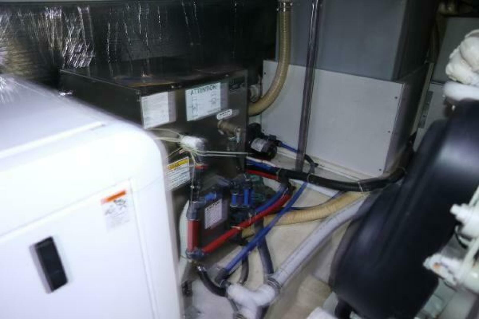 Slide: The Image of 56' Carver Voyager - Profile 2009 56' Carver Voyager - 4507283