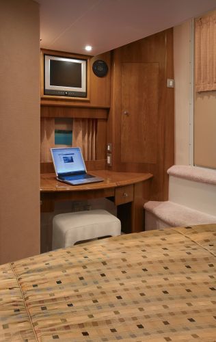 Slide: The Image of Carver Yachts 43 Carver Cockpit Motor Yacht 2007 - 9