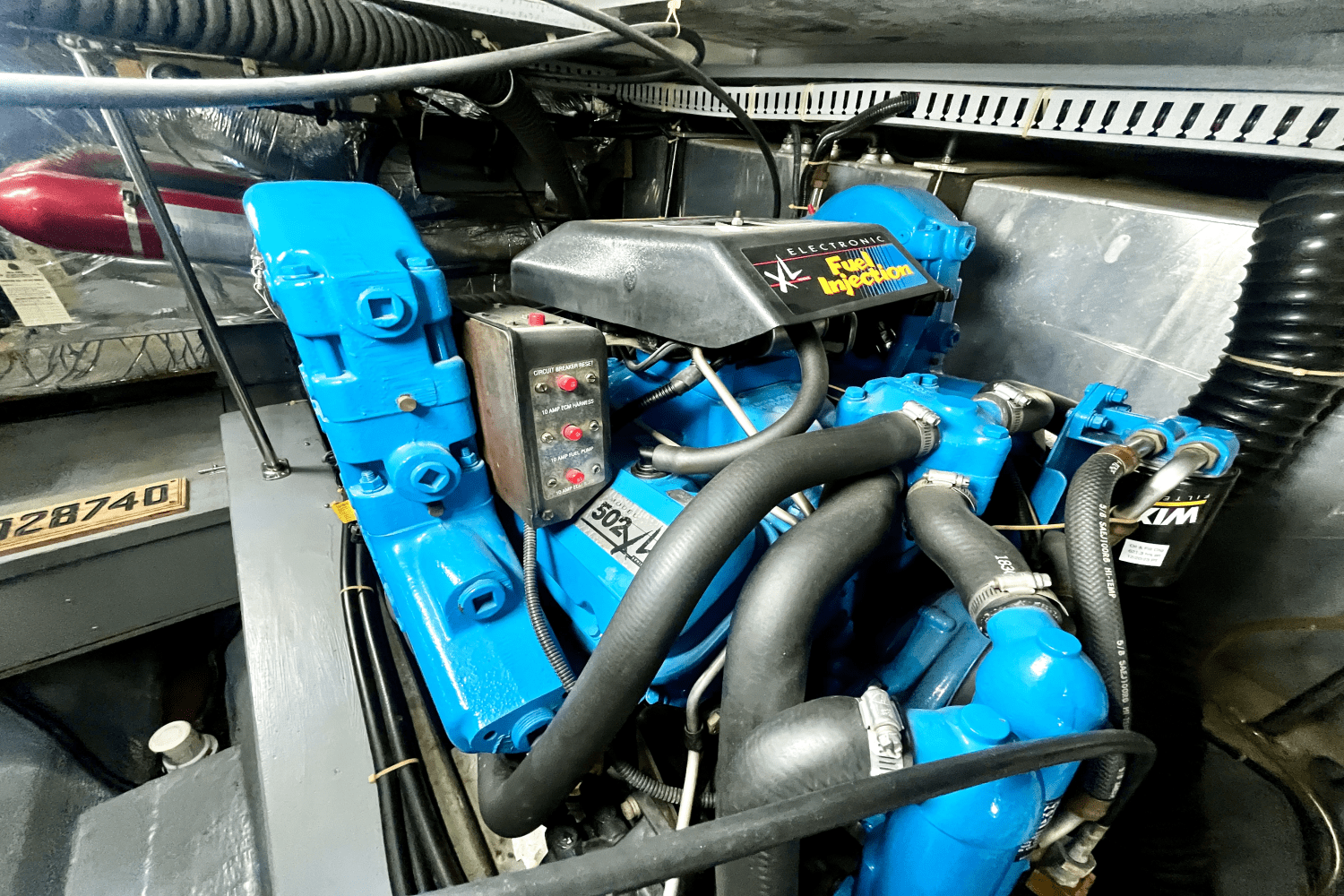 Slide: The Image of Carver Yachts 440 AFT CABIN MOTOR YACHT 1995 - 52