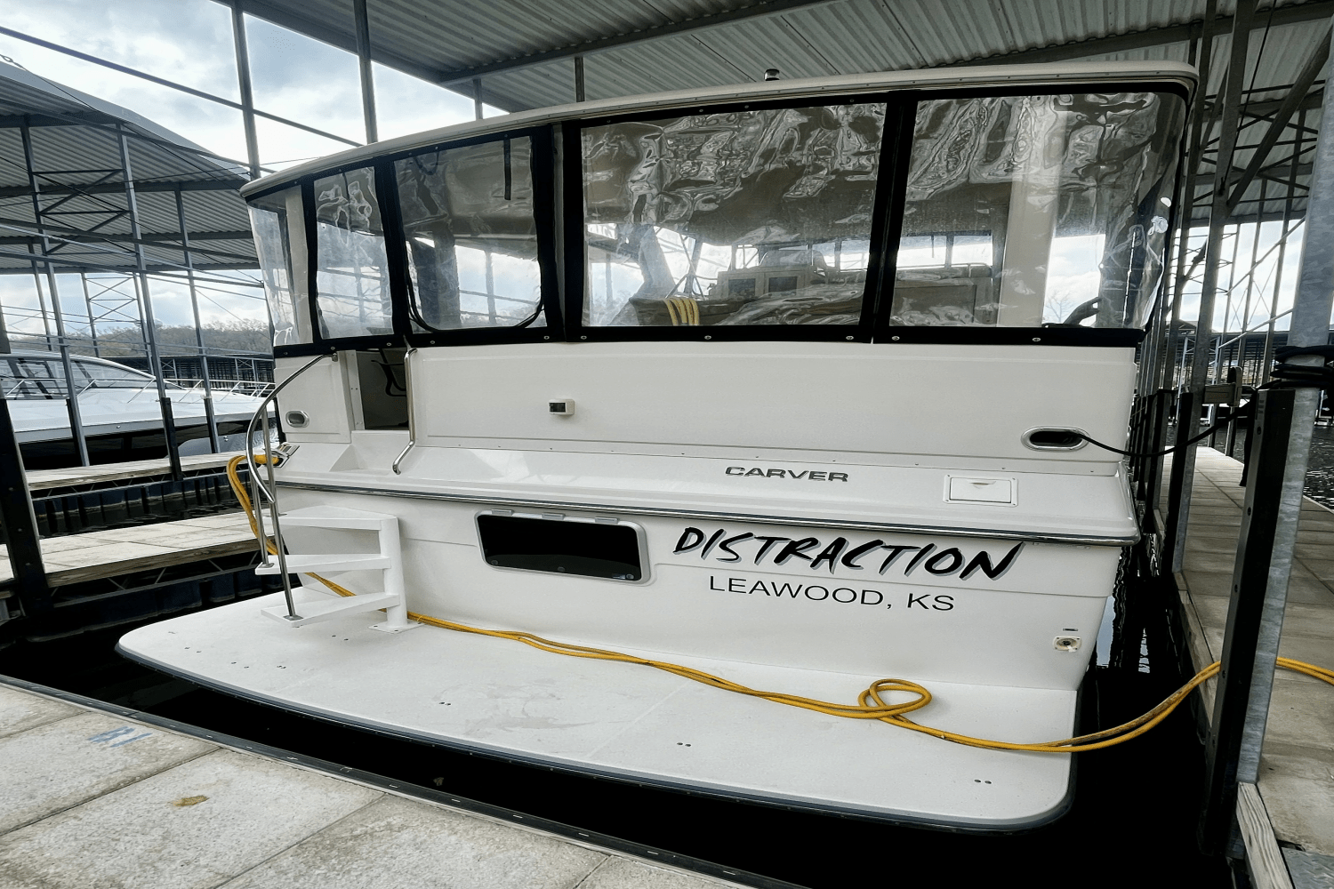 Slide: The Image of Carver Yachts 440 AFT CABIN MOTOR YACHT 1995 - 7