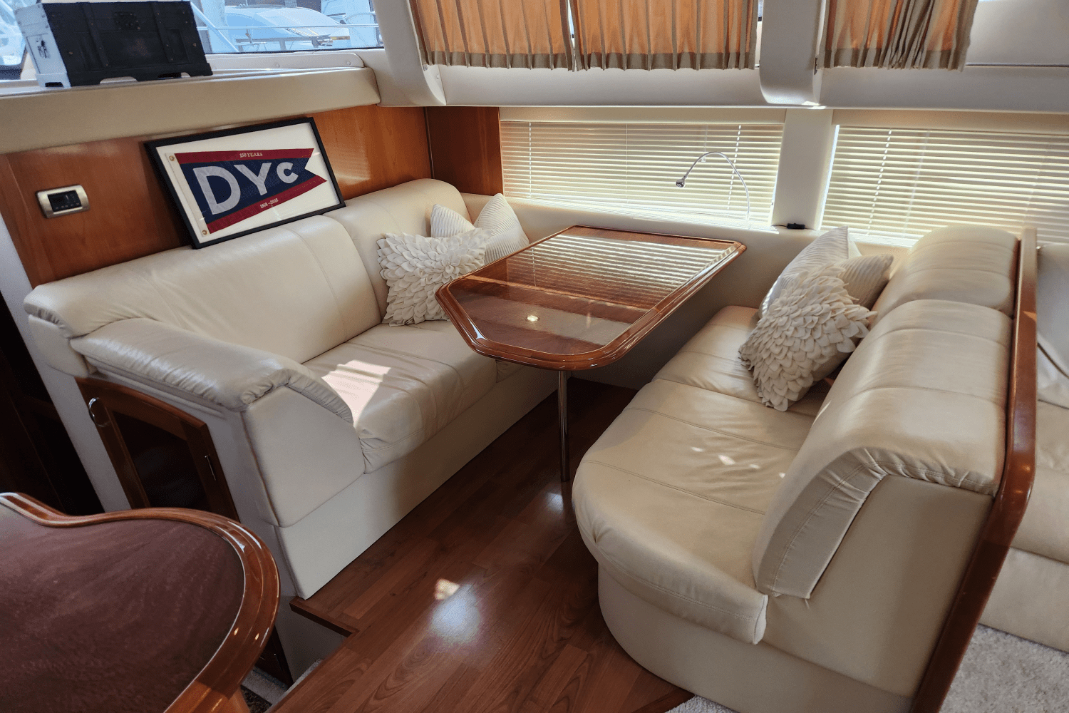 Slide: The Image of Carver Yachts 466 MY 2007 - 22