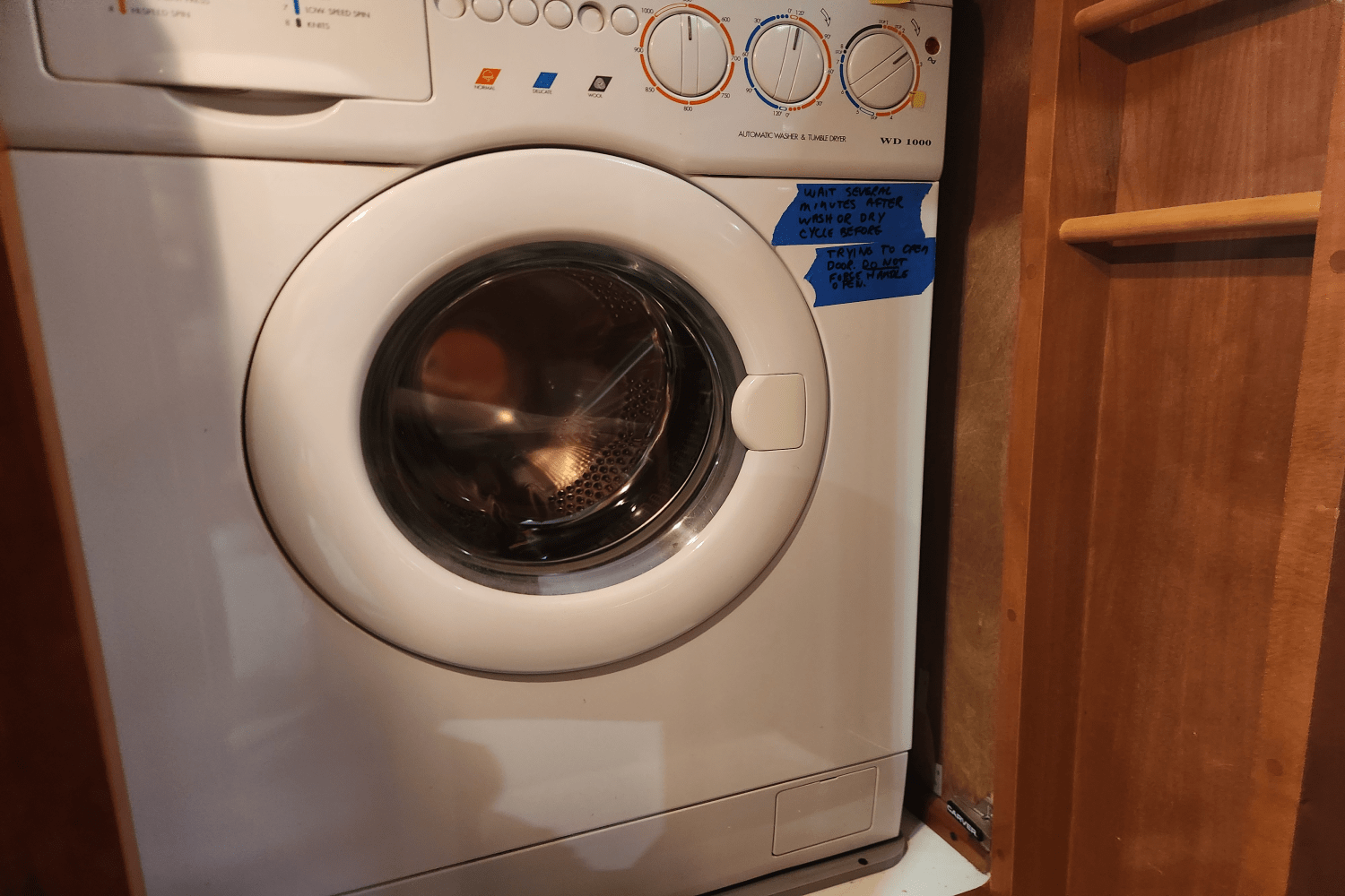 Slide: The Image of Carver Yachts 466 MY 2007 - 34