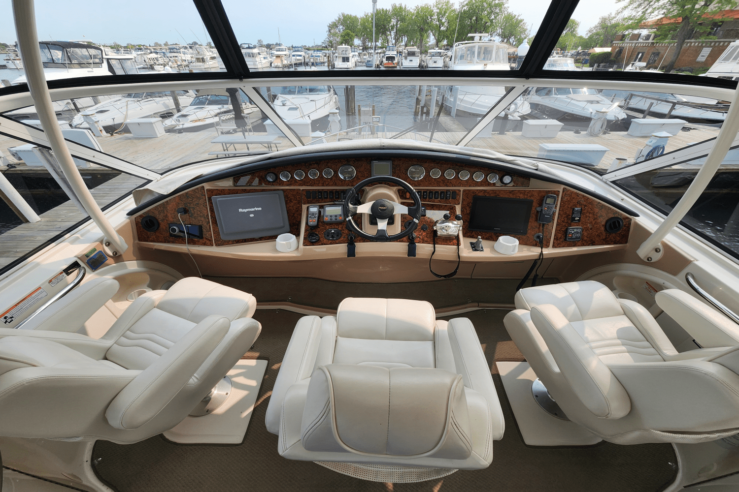 Slide: The Image of Carver Yachts 466 MY 2007 - 37