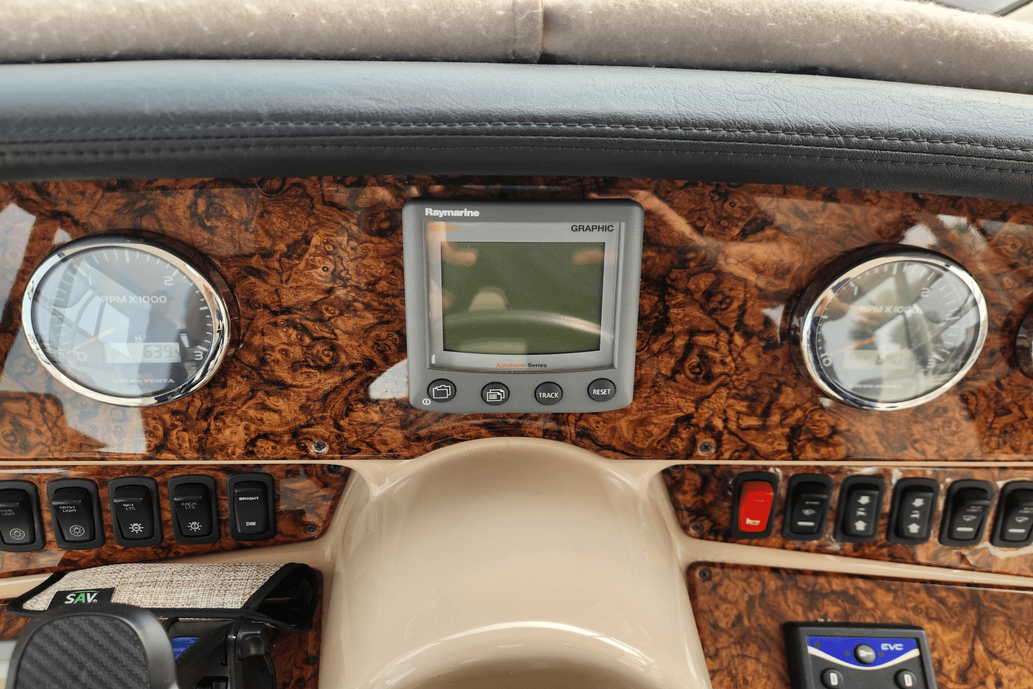 Slide: The Image of Carver Yachts 466 MY 2007 - 40