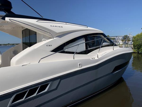 Slide: The Image of Carver Yachts C37 Coupe 2020 - 3