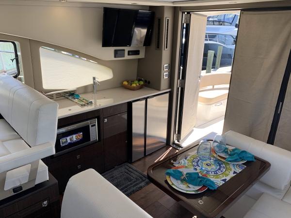 Slide: The Image of Carver Yachts C37 Coupe 2020 - 6