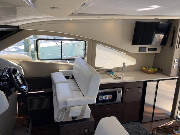 Slide: The Image of Carver Yachts C37 Coupe 2020 - 7
