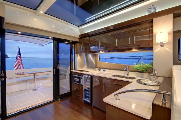 Slide: The Image of Carver Yachts C52 Coupe 2020 - 10