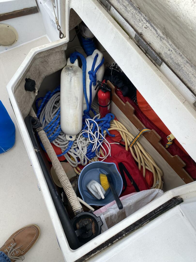 Slide: The Image of Port Storage Cockpit Bench Storage - 3910705
