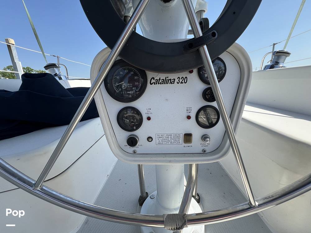Slide: The Image of Catalina 320 1994 - 15460859