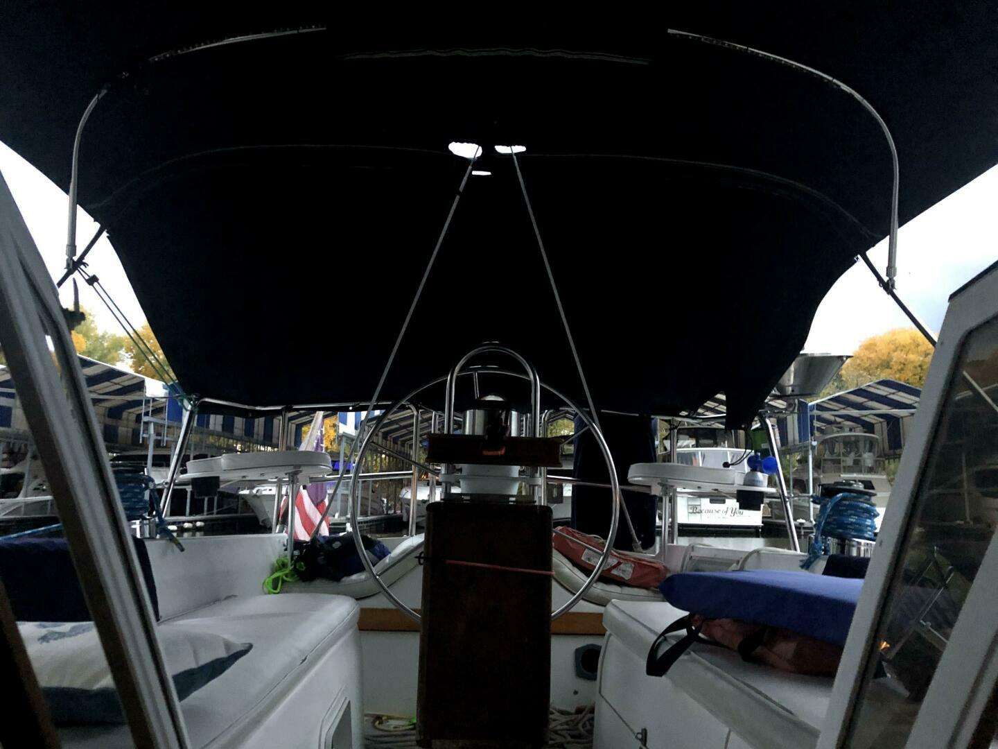 Slide: The Image of Catalina 34 MK I 1989 - 4518319