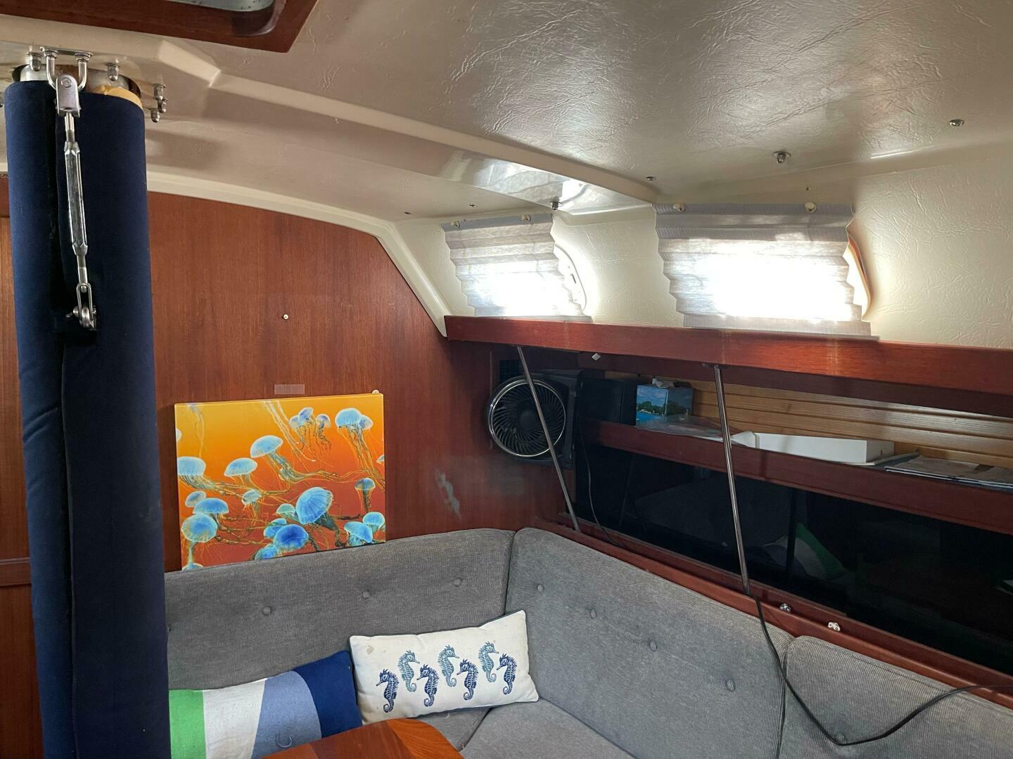 Slide: The Image of Catalina 34 MK I 1989 - 4518273