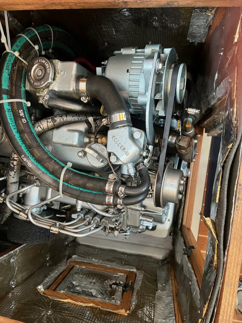 Slide: The Image of Catalina 34 Mk II 2000 - 5509117