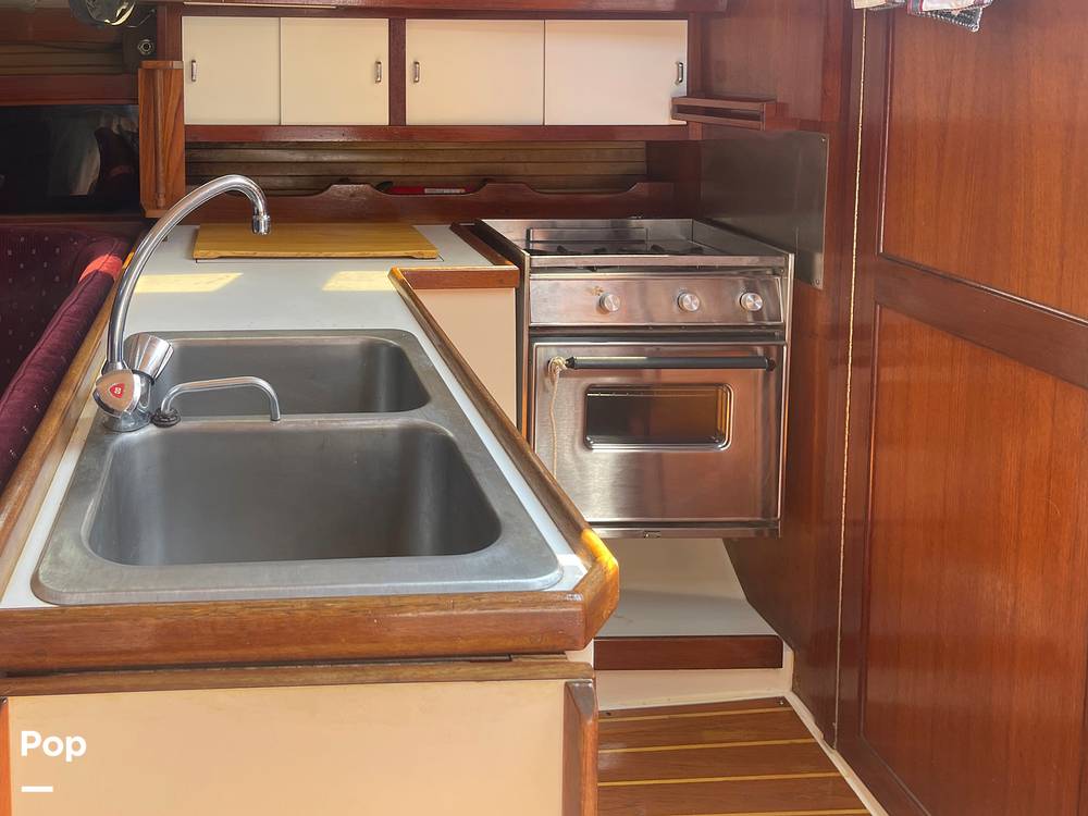 Slide: The Image of Catalina 34 Wing Keel 1989 - 15062590