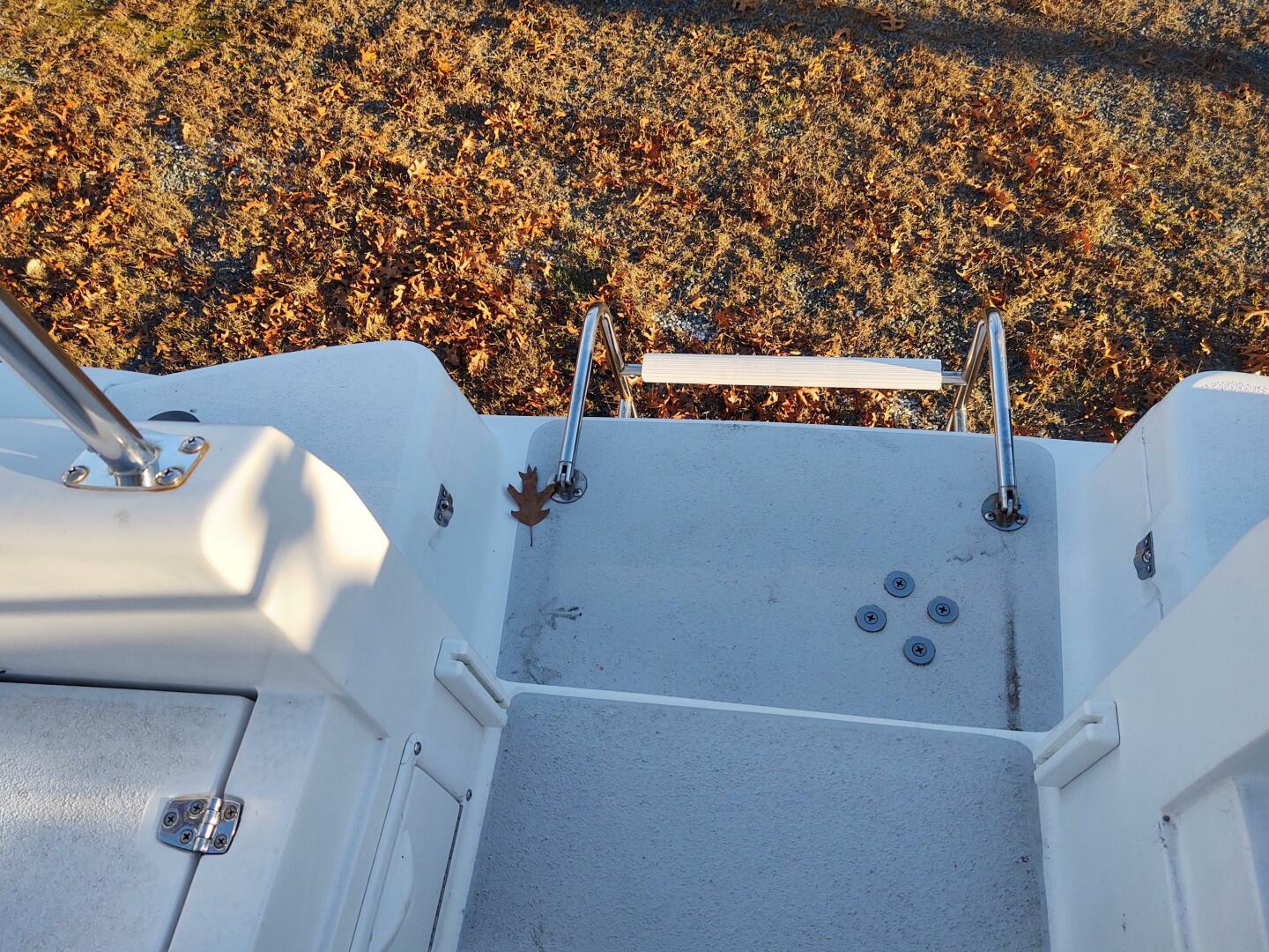 Slide: The Image of Dauntless walk-through transom - 4877799