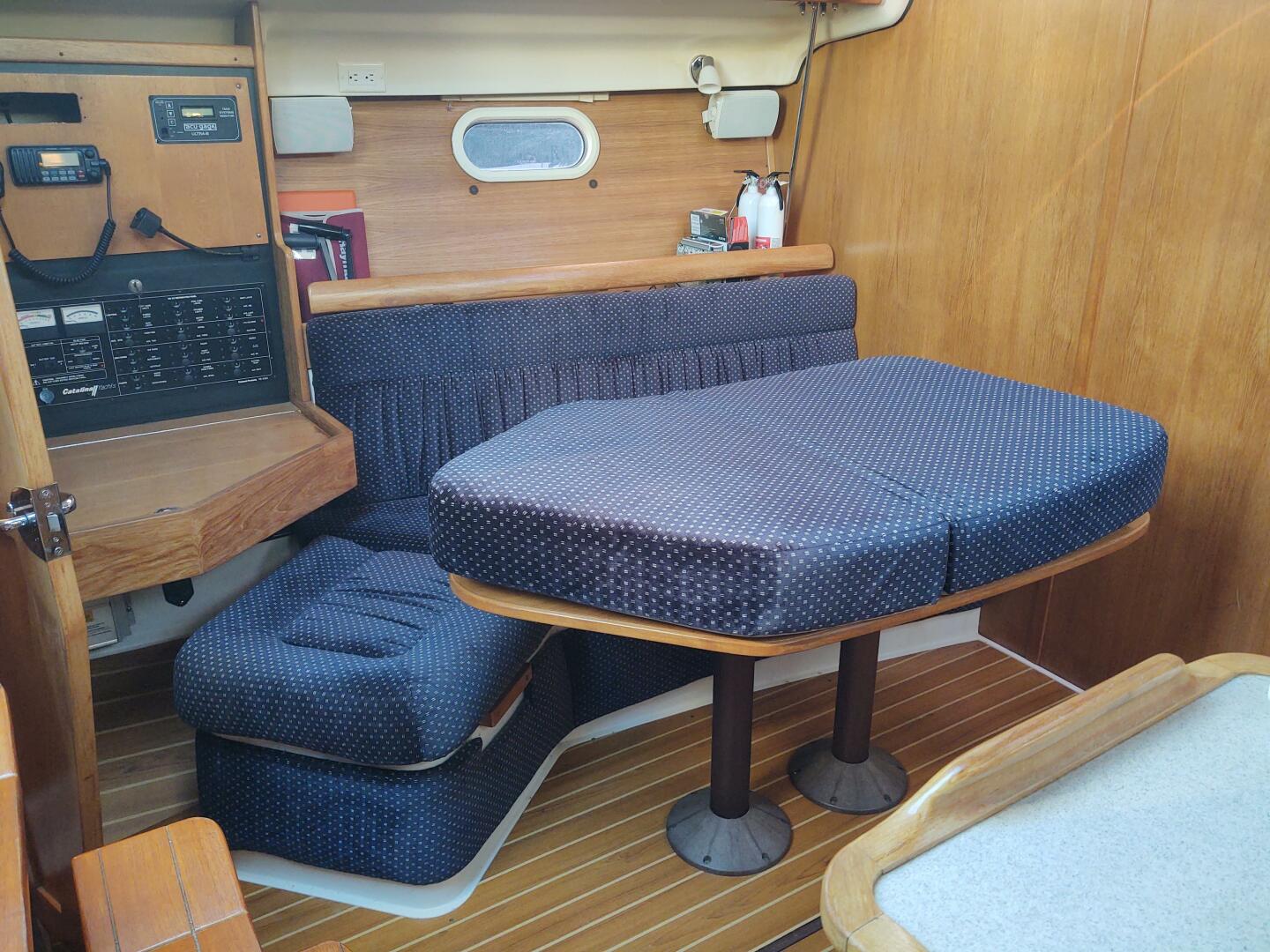 Slide: The Image of Dauntless port dinette conversion  - 4877817