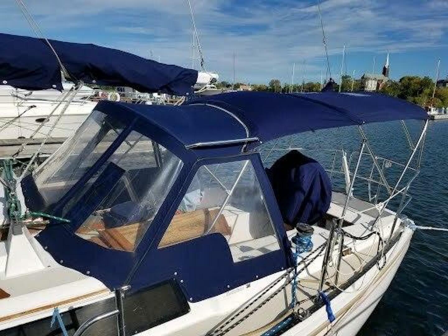 Slide: The Image of Catalina 36 1988 - 4217398