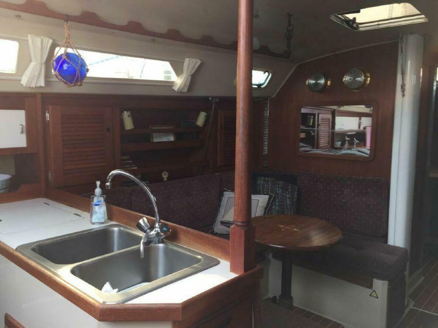 Slide: The Image of Catalina 36 1988 - 4217403