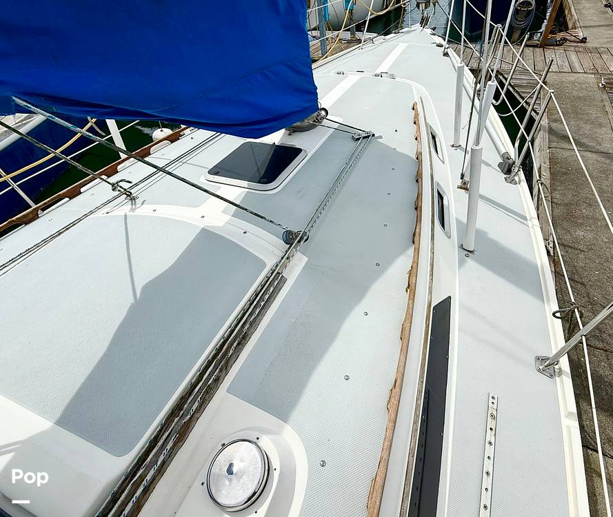 Slide: The Image of Catalina 36 1989 - 15683683