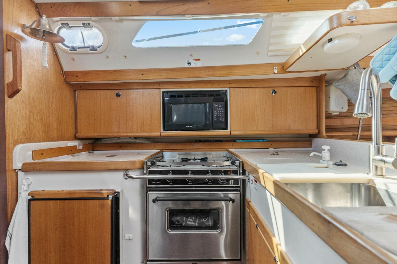 Slide: The Image of Catalina 380 2002 - 5144784