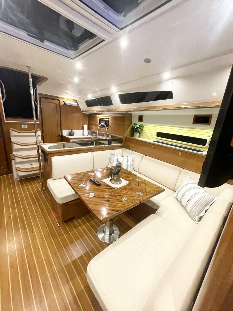 Slide: The Image of Catalina 425 2017 - 4320285