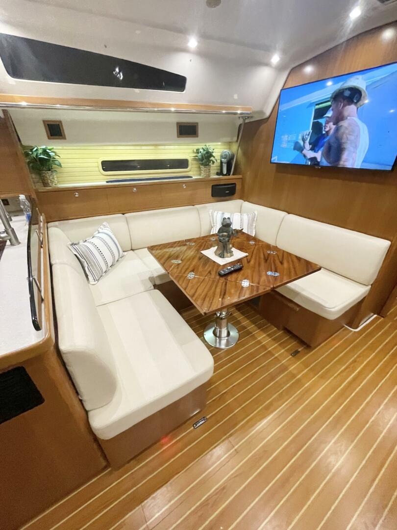 Slide: The Image of Catalina 425 2017 - 4321548