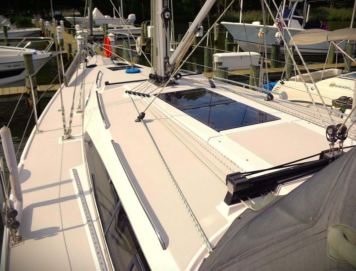 Slide: The Image of Catalina 425 2019 - 4706375