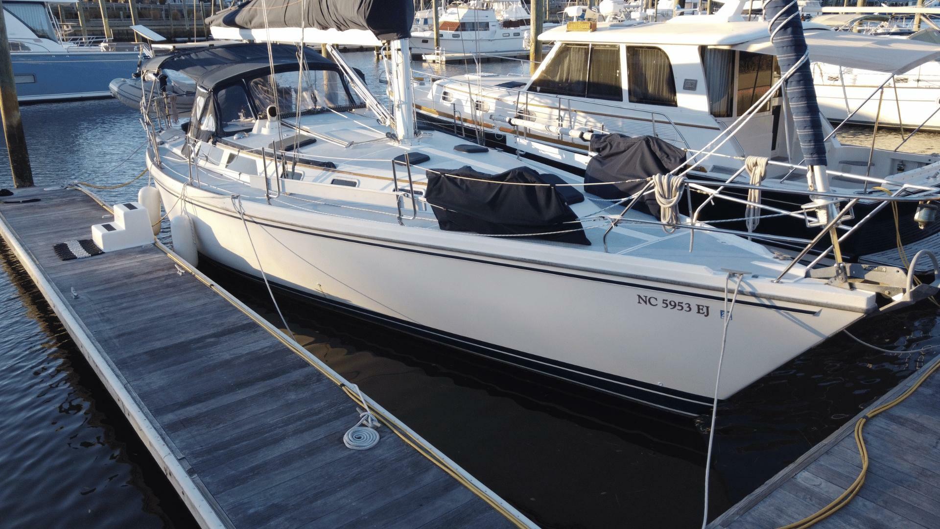 Slide: The Image of Catalina 42 MK 1 1989 - 5103977